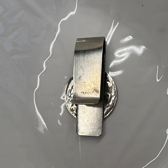 Alpaca Silver Money Clip with Engraved Design - Picture 2 of 2